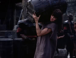 extant_XenaWarriorPrincess_4x07-LockedUpAndTiedDown_1809