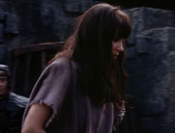 extant_XenaWarriorPrincess_4x07-LockedUpAndTiedDown_1824