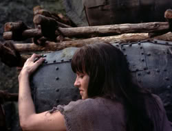 extant_XenaWarriorPrincess_4x07-LockedUpAndTiedDown_1838