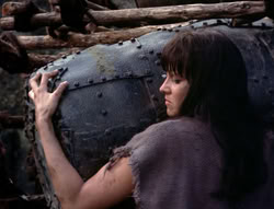 extant_XenaWarriorPrincess_4x07-LockedUpAndTiedDown_1840