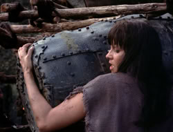 extant_XenaWarriorPrincess_4x07-LockedUpAndTiedDown_1841