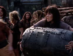 extant_XenaWarriorPrincess_4x07-LockedUpAndTiedDown_1879