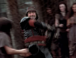 extant_XenaWarriorPrincess_4x07-LockedUpAndTiedDown_1904