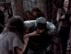 extant_XenaWarriorPrincess_4x07-LockedUpAndTiedDown_1909