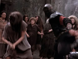 extant_XenaWarriorPrincess_4x07-LockedUpAndTiedDown_1955