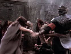 extant_XenaWarriorPrincess_4x07-LockedUpAndTiedDown_1960