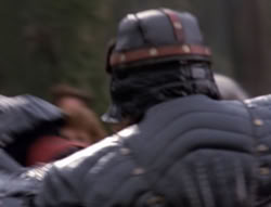 extant_XenaWarriorPrincess_4x07-LockedUpAndTiedDown_1976