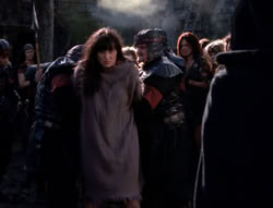 extant_XenaWarriorPrincess_4x07-LockedUpAndTiedDown_2046
