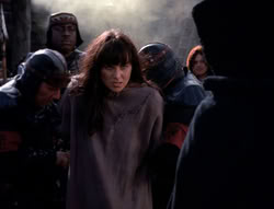 extant_XenaWarriorPrincess_4x07-LockedUpAndTiedDown_2050