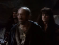 extant_XenaWarriorPrincess_4x07-LockedUpAndTiedDown_2134