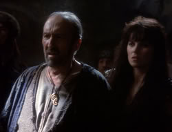 extant_XenaWarriorPrincess_4x07-LockedUpAndTiedDown_2137