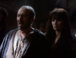 extant_XenaWarriorPrincess_4x07-LockedUpAndTiedDown_2139