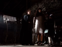 extant_XenaWarriorPrincess_4x07-LockedUpAndTiedDown_2178