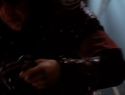 extant_XenaWarriorPrincess_4x07-LockedUpAndTiedDown_2187