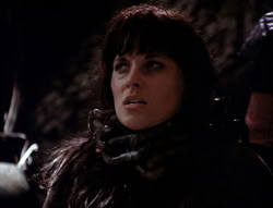 extant_XenaWarriorPrincess_4x07-LockedUpAndTiedDown_2233