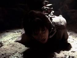 extant_XenaWarriorPrincess_4x07-LockedUpAndTiedDown_2240