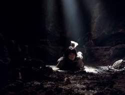 extant_XenaWarriorPrincess_4x07-LockedUpAndTiedDown_2286