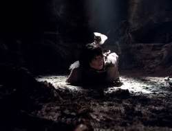 extant_XenaWarriorPrincess_4x07-LockedUpAndTiedDown_2290