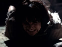 extant_XenaWarriorPrincess_4x07-LockedUpAndTiedDown_2320