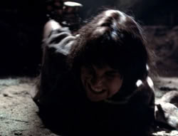 extant_XenaWarriorPrincess_4x07-LockedUpAndTiedDown_2325