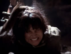 extant_XenaWarriorPrincess_4x07-LockedUpAndTiedDown_2332