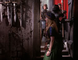 extant_XenaWarriorPrincess_4x07-LockedUpAndTiedDown_2369