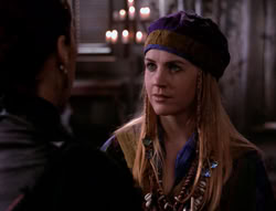 extant_XenaWarriorPrincess_4x07-LockedUpAndTiedDown_2394