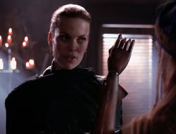 extant_XenaWarriorPrincess_4x07-LockedUpAndTiedDown_2401