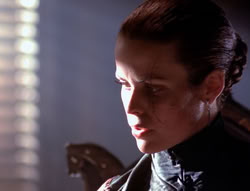 extant_XenaWarriorPrincess_4x07-LockedUpAndTiedDown_2594