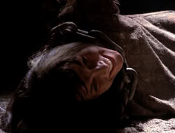extant_XenaWarriorPrincess_4x07-LockedUpAndTiedDown_2630