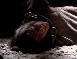 extant_XenaWarriorPrincess_4x07-LockedUpAndTiedDown_2633