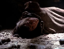 extant_XenaWarriorPrincess_4x07-LockedUpAndTiedDown_2634