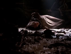 extant_XenaWarriorPrincess_4x07-LockedUpAndTiedDown_2638