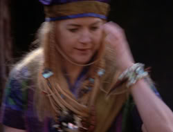 extant_XenaWarriorPrincess_4x07-LockedUpAndTiedDown_2724