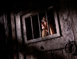 extant_XenaWarriorPrincess_4x07-LockedUpAndTiedDown_2734