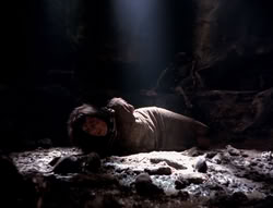 extant_XenaWarriorPrincess_4x07-LockedUpAndTiedDown_2746