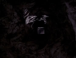 extant_XenaWarriorPrincess_4x07-LockedUpAndTiedDown_2754