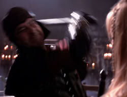 extant_XenaWarriorPrincess_4x07-LockedUpAndTiedDown_2860