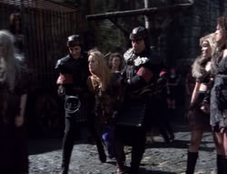 extant_XenaWarriorPrincess_4x07-LockedUpAndTiedDown_2901