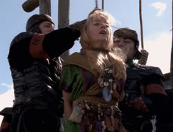 extant_XenaWarriorPrincess_4x07-LockedUpAndTiedDown_2939