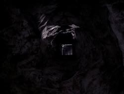 extant_XenaWarriorPrincess_4x07-LockedUpAndTiedDown_2955