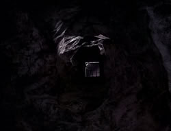 extant_XenaWarriorPrincess_4x07-LockedUpAndTiedDown_2962