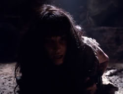 extant_XenaWarriorPrincess_4x07-LockedUpAndTiedDown_2978