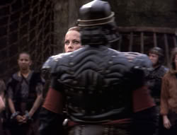 extant_XenaWarriorPrincess_4x07-LockedUpAndTiedDown_3001