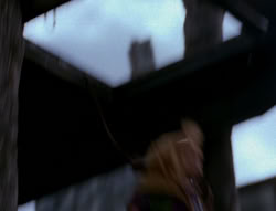 extant_XenaWarriorPrincess_4x07-LockedUpAndTiedDown_3034