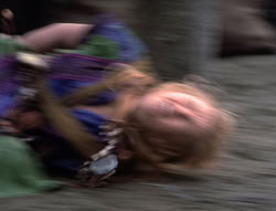 extant_XenaWarriorPrincess_4x07-LockedUpAndTiedDown_3035