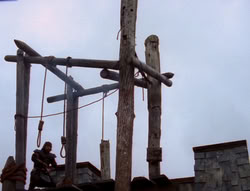 extant_XenaWarriorPrincess_4x07-LockedUpAndTiedDown_3038