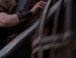 extant_XenaWarriorPrincess_4x07-LockedUpAndTiedDown_3128