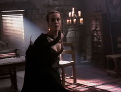 extant_XenaWarriorPrincess_4x07-LockedUpAndTiedDown_3162