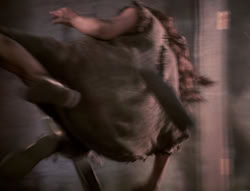 extant_XenaWarriorPrincess_4x07-LockedUpAndTiedDown_3192